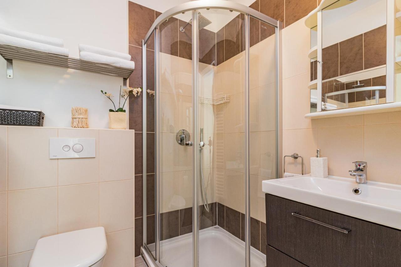 Lovely Istrian Apartment With A Private Swimming Pool And A Charming Garden Banjole Zewnętrze zdjęcie