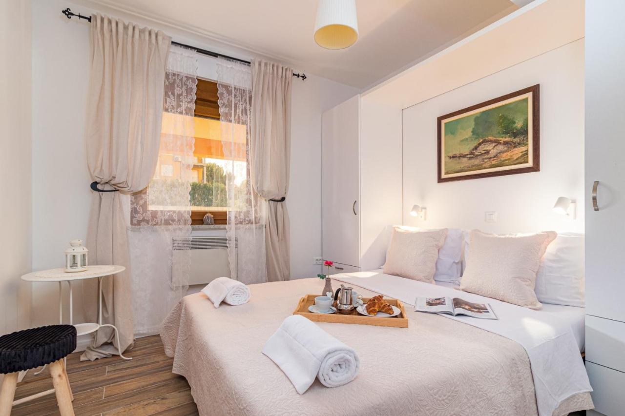 Lovely Istrian Apartment With A Private Swimming Pool And A Charming Garden Banjole Zewnętrze zdjęcie