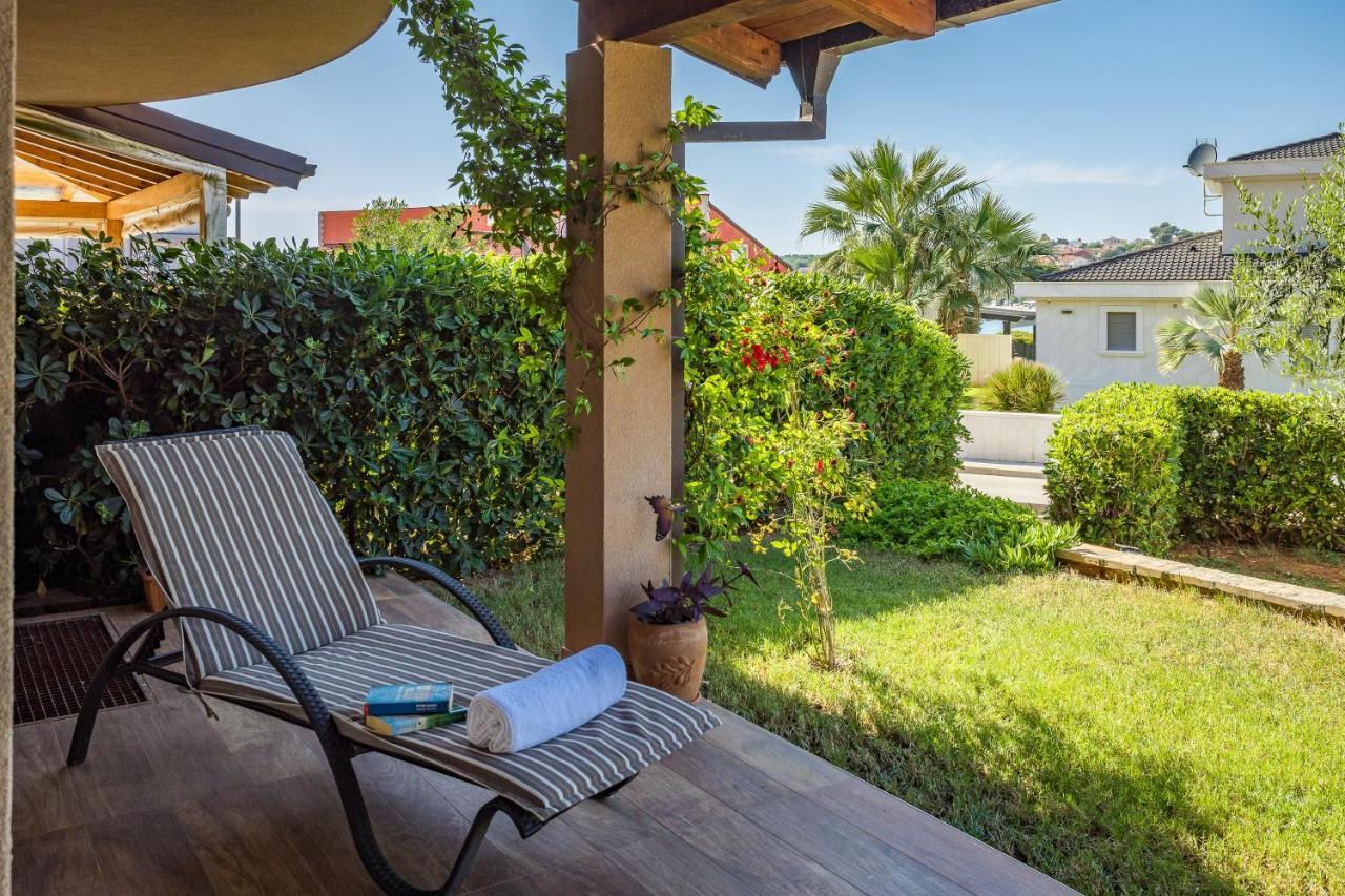 Lovely Istrian Apartment With A Private Swimming Pool And A Charming Garden Banjole Zewnętrze zdjęcie